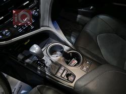 تۆیۆتا کامری